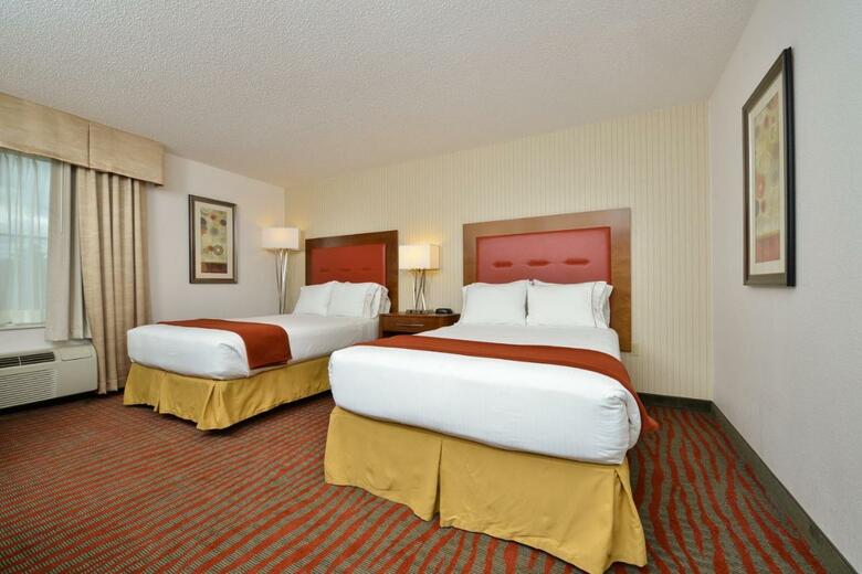 Holiday Inn Express Boston/milford Hotel