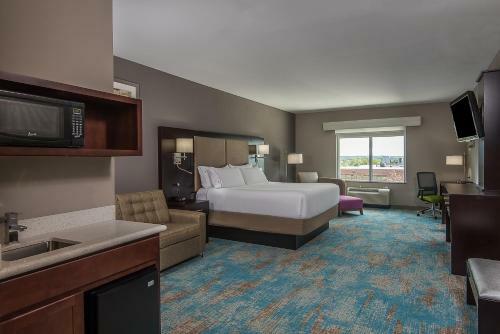 Hotel Holiday Inn Express & Suites Norwood