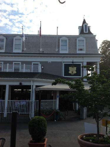 Hostal The Crown & Anchor