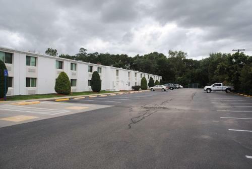 Motel 6 Providence East