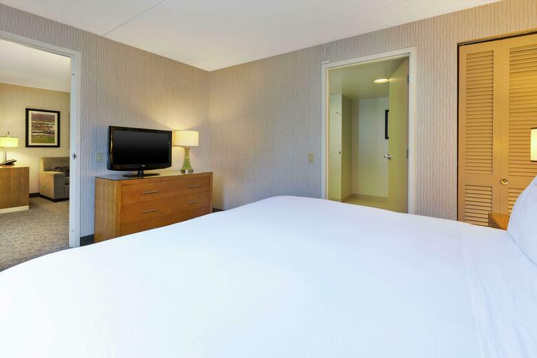 Hotel Hilton Suites Auburn Hills