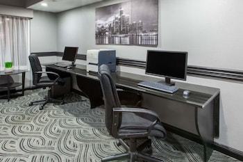Hotel Baymont Inn & Suites Canton