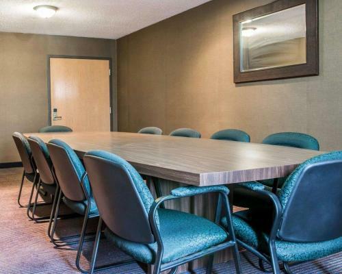 Hotel Quality Inn & Suites Flint Airport