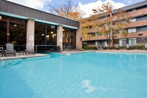 Crowne Plaza Hotel Grand Rapids - Airport