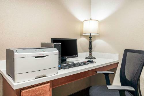 Hotel Americinn Kalamazoo