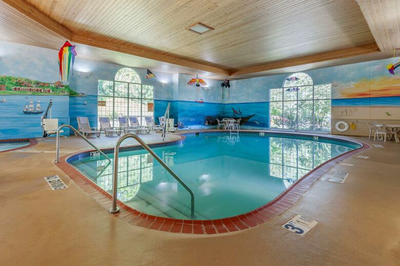 Hotel Comfort Suites Marquette