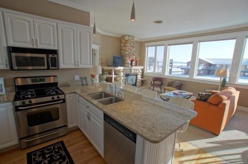 Apartamento Pier Harbor #1, Condo At Saint Ignace