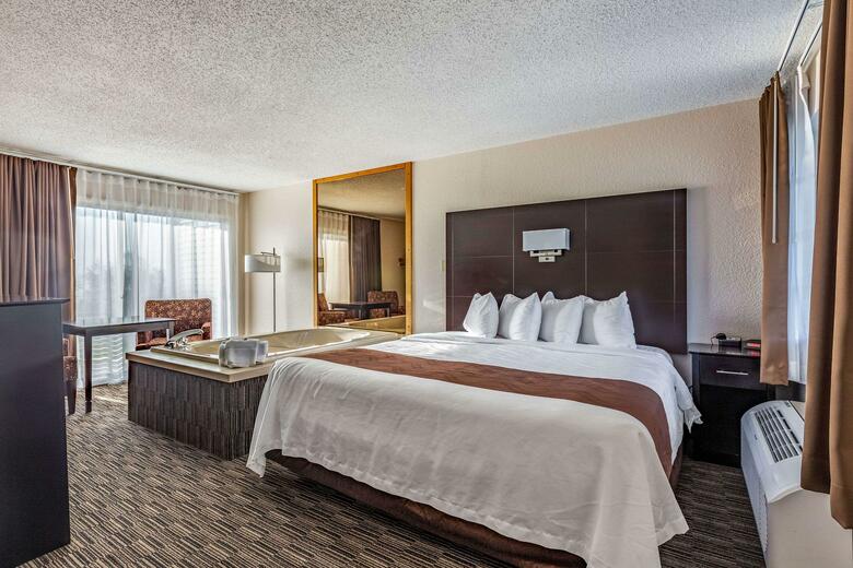 Hotel Quality Inn Lakefront