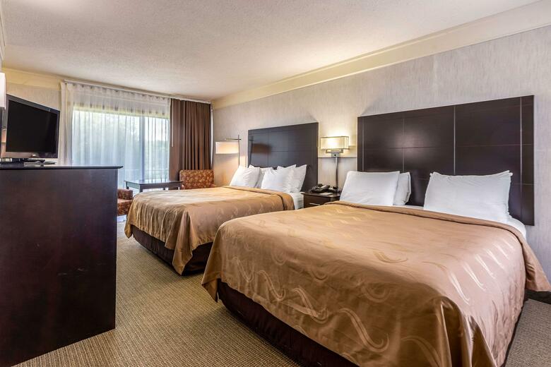 Hotel Quality Inn Lakefront