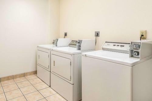 Hotel Quality Inn & Suites