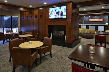 Hotel Courtyard By Marriott Bloomington Mall Of America
