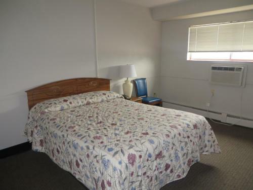 Hotel 2nd Street Inn & Suites