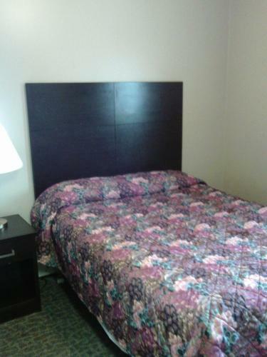 Hotel 2nd Street Inn & Suites