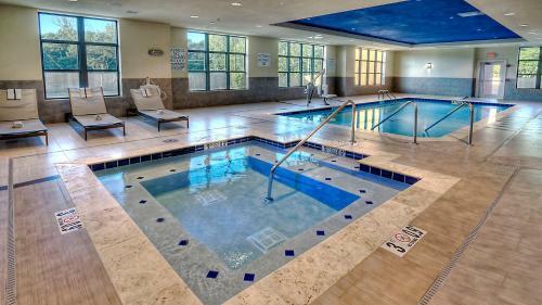 Hotel Holiday Inn & Suites Tupelo North