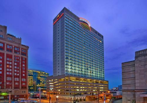 Crowne Plaza Hotel Kansas City Downtown