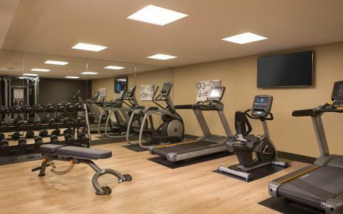 AC Hotel By Marriott Kansas City Westport
