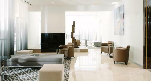AC Hotel By Marriott Kansas City Westport