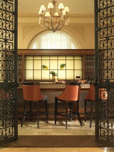 Chase Park Plaza Hotel
