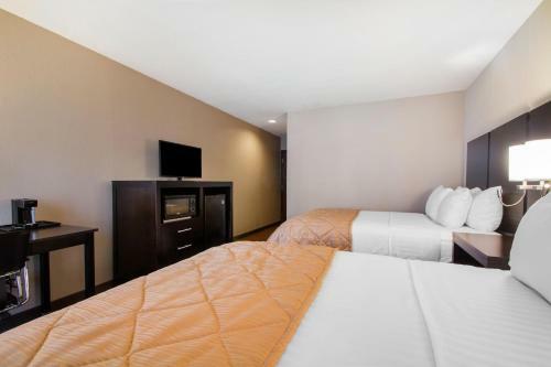 Hotel Clarion Inn & Suites Springfield