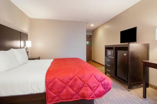 Hotel Clarion Inn & Suites Springfield