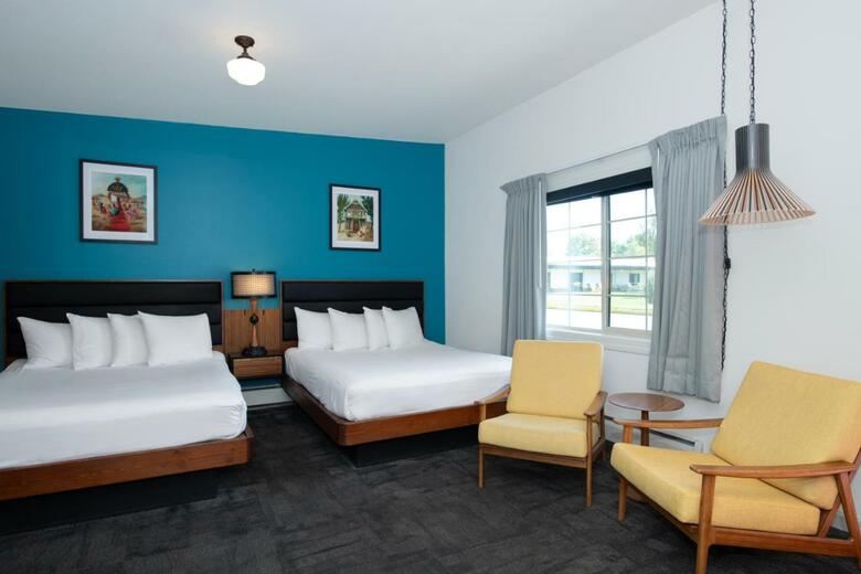 Royal 7 Budget Inn Motel