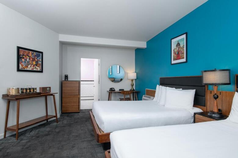 Royal 7 Budget Inn Motel