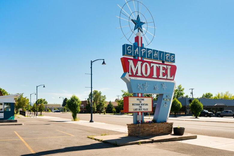 Royal 7 Budget Inn Motel