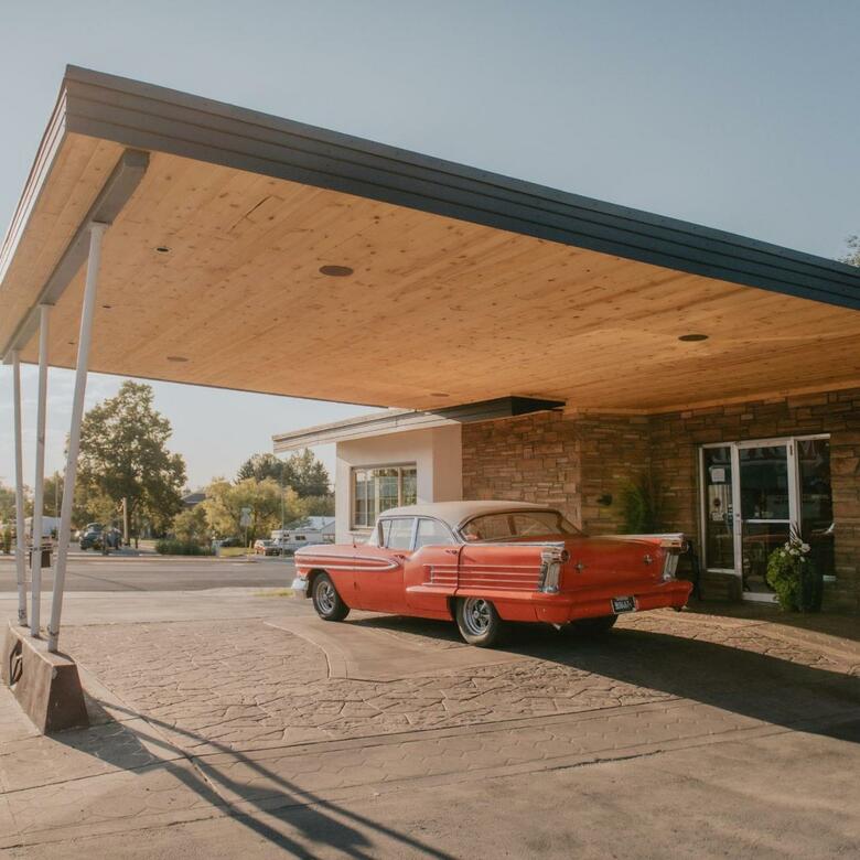 Royal 7 Budget Inn Motel