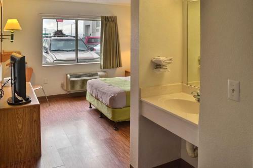Motel 6 Billings - North