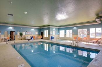 Holiday Inn Express Hotel & Suites North Platte