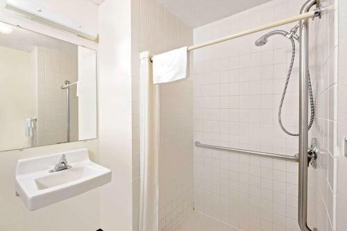 Hotel Super 8 Valentine