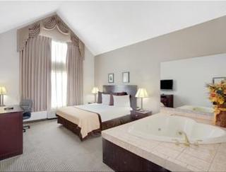 Hotel Baymont Inn And Suites