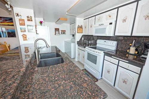Saddle Road Holiday Home