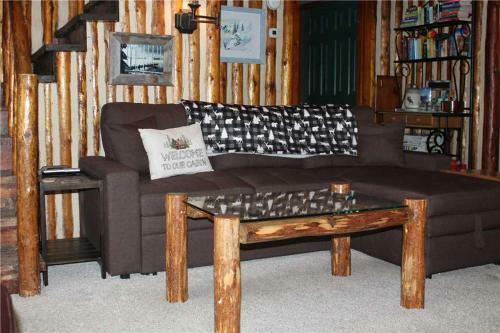 Larch Cabin