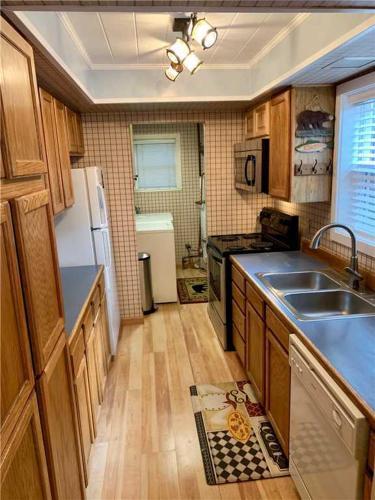 Larch Cabin