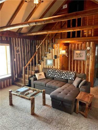 Larch Cabin