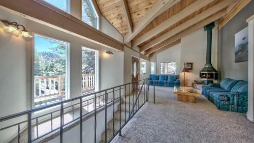 160 South Benjamin At Boulder Lodge