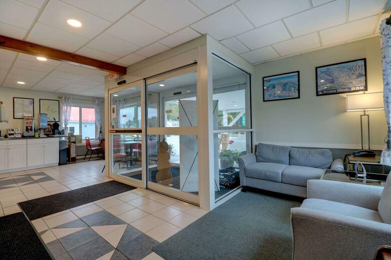 Hotel Econo Lodge Inn & Suites Lincoln