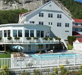 White Mountain Hotel And Resort