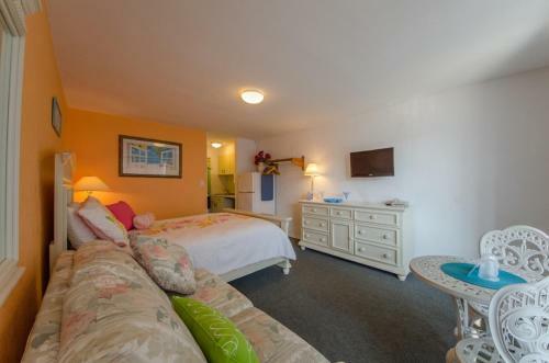 Tangiers Resort Motel
