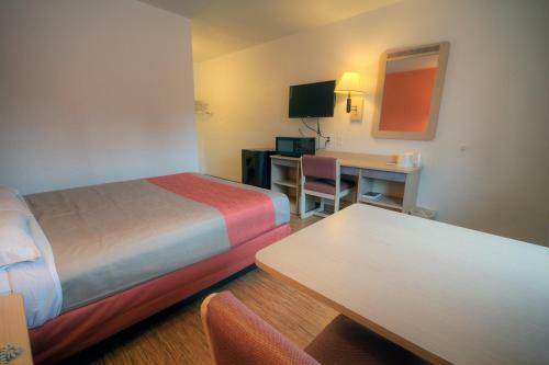 Motel 6 Alamogordo