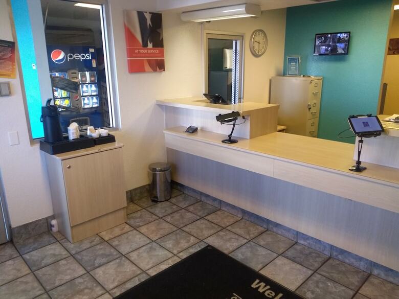 Motel 6 Farmington