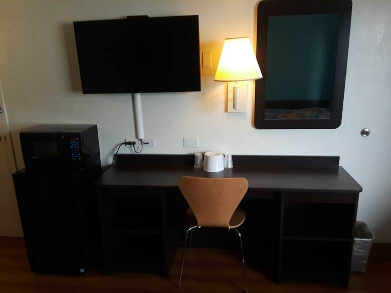 Motel 6 Farmington
