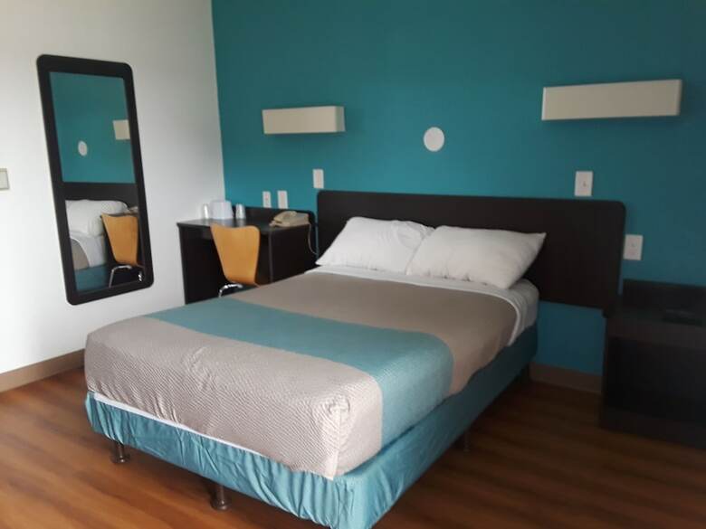 Motel 6 Farmington