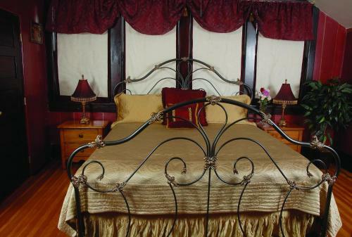 Downtown Historic Bed & Breakfast