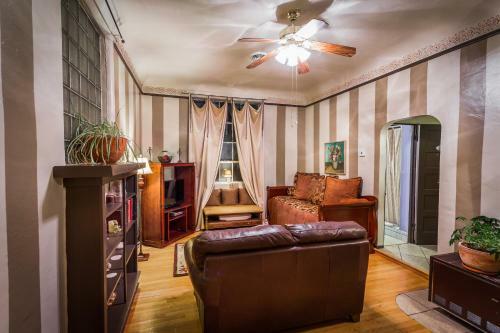 Downtown Historic Bed & Breakfast