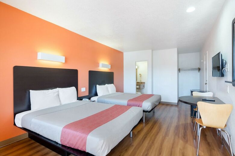 Motel 6 Santa Fe Plaza - Downtown