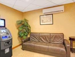 Hotel Howard Johnson Express Inn Bronx