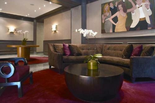 Luxury Apartments A Short Walk From Times Square