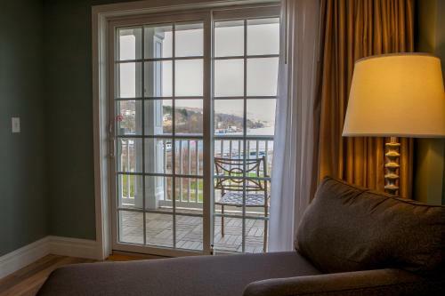 Watkins Glen Harbor Hotel